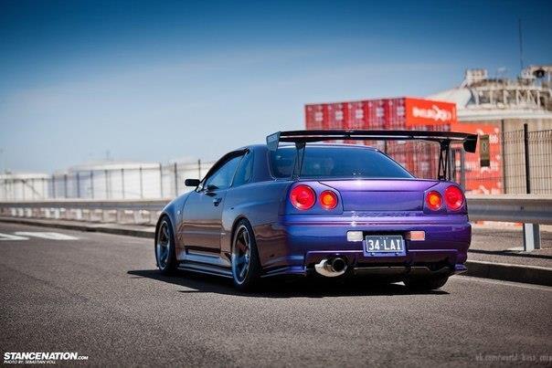 Nissan Skyline R34 GTR - 8