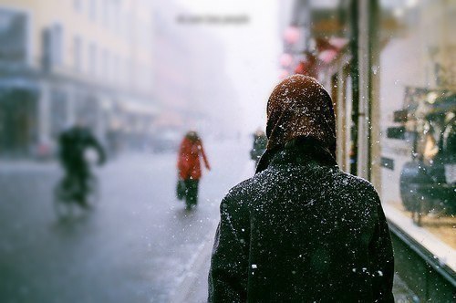 Его жена внезапно умерла... А он сидел до самого восхода, Все повторяя: