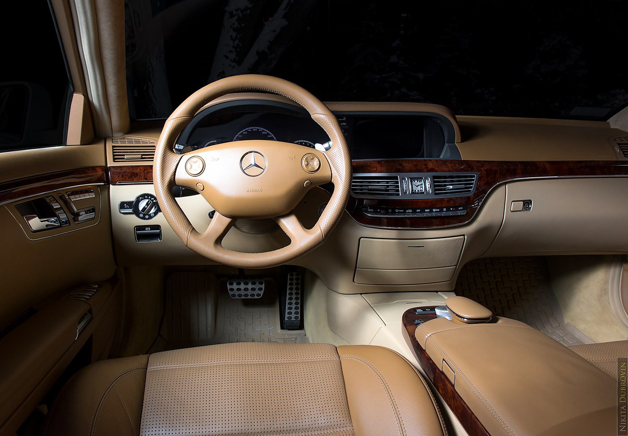 Mercedes-Benz W221 S63 AMG - 4