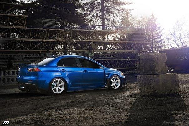 Mitsubishi Lancer Evolution X  Subaru Impreza WRX STi. - 6