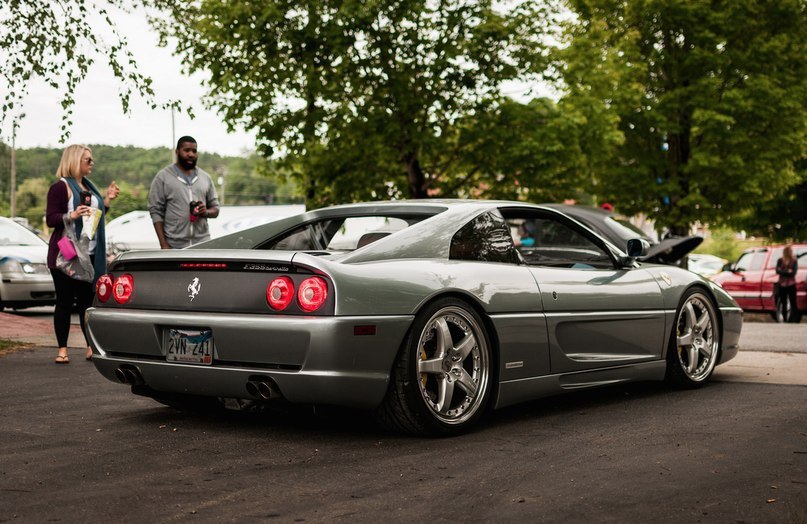 Ferrari F355 Berlinetta.