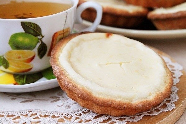 Творожные ватрушки.Ингредиенты:- 400г творога (15-18%)- 175г сахара- 2 яйца- ч.л. соли- 150г муки- ...