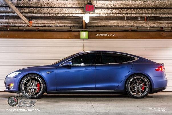 Tesla Model S.: 85  Li-ion: 362 .. : 440 : ... - 3