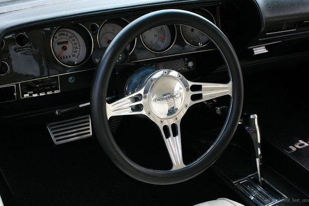 1973 Plymouth Barracuda HEMI Resto-Mod - 7