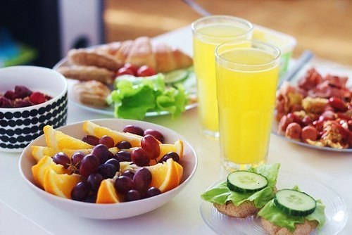 10 продуктов – минус 1,5 кг в неделю.На неделю вы ограничиваете свой рацион всего 10 продуктами.В ...