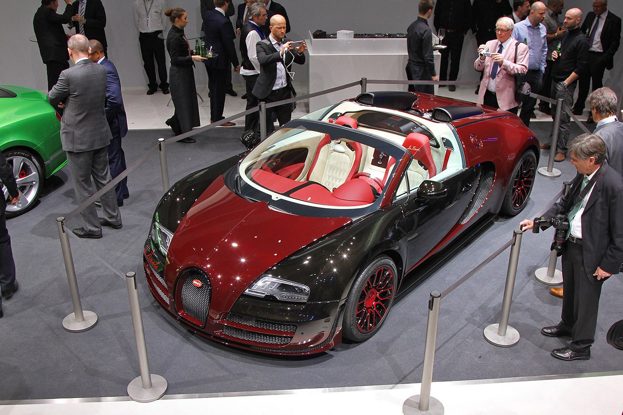     Bugatti Veyron. , .   Chiron!    ...