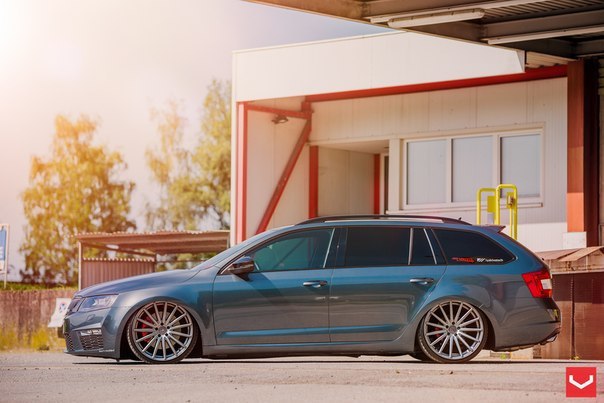 Skoda Octavia RS Combi (5E) on Vossen Wheels. - 7