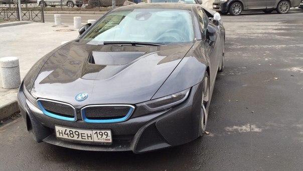 BMW i8