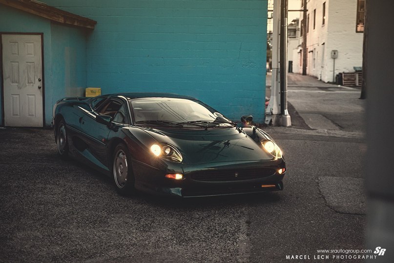 JAGUAR XJ220 - 3