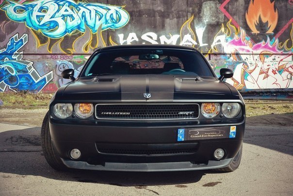 Challenger SRT8 - 4