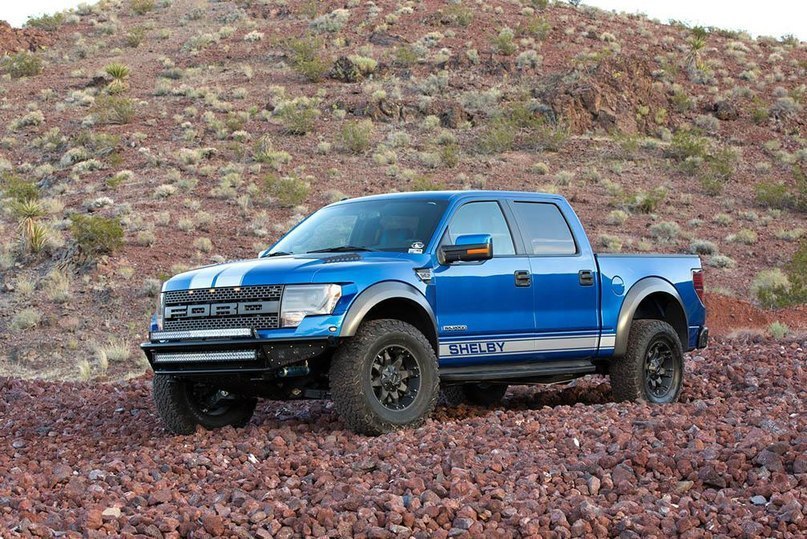 Shelby SVT Raptor 700 hp - 2