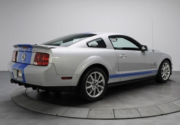 2008 Mustang Shelby GT500KR.V8 5.4L Supercharged / 540 hp / -6 Tremec - 2