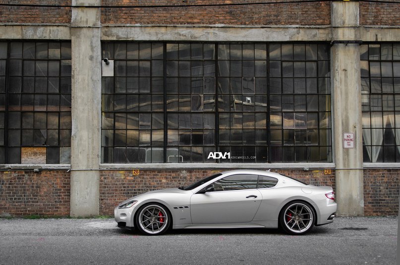 Maserati GranTurismo. - 7