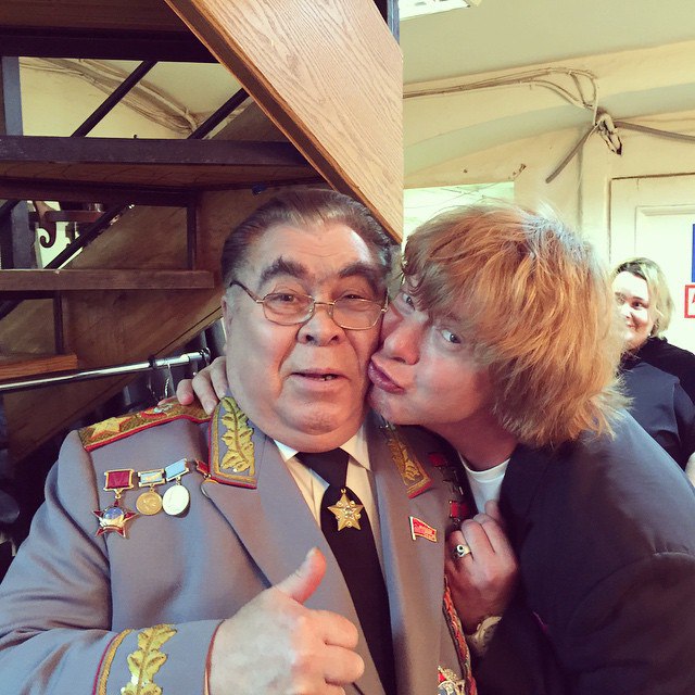 С днём всех влюблённых! Лучше бы в Завидово поехал! )