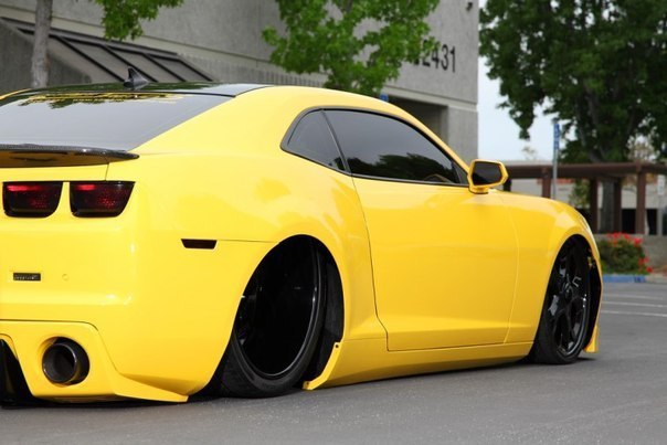 Bagged & Tubbed Chevrolet Camaro SS - 7