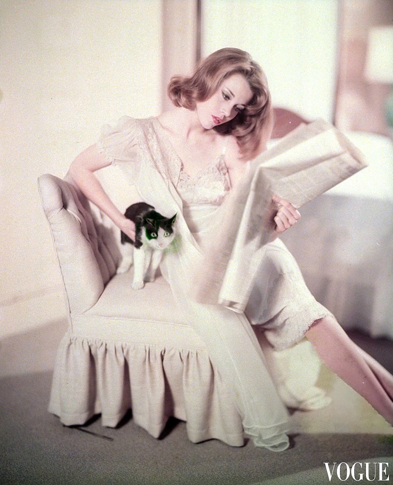  50-.   (Karen Radkai)     Vogue  ... - 6