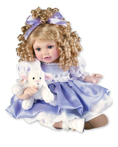 И выбросить жалко, а вроде совсем не нужна. Лежит в антресолях, в забытом коробочном мире. Средь ... - 2