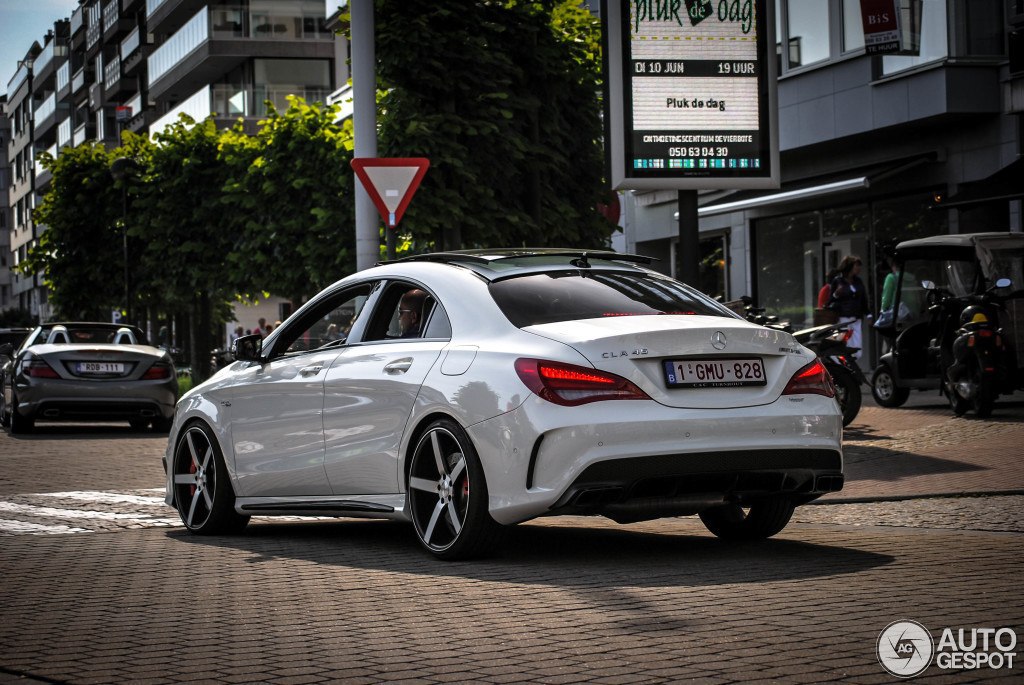 Mercedes CLA 45 AMG