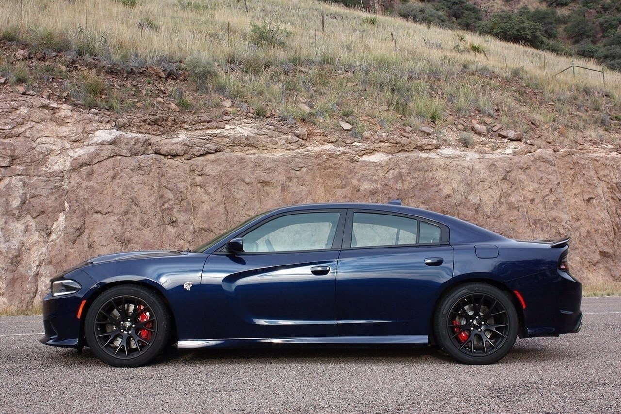 2015 Dodge Charger SRT Hellcat - 2