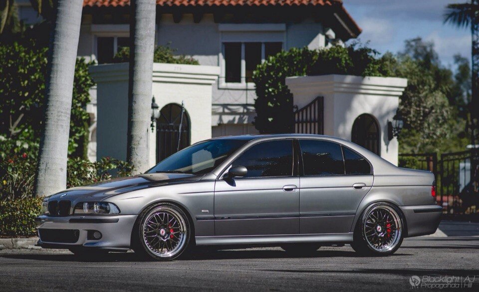 BMW M5 E39