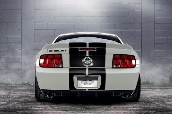 Ford Mustang - 4