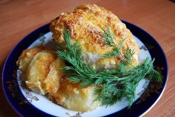 Диетическая куриная грудка понравится всем, кто соблюдает диету, ведь она обладает нежным, ...