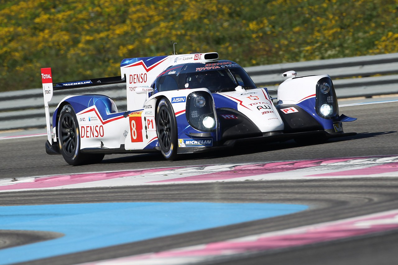 Toyota TS040 Hybrid.