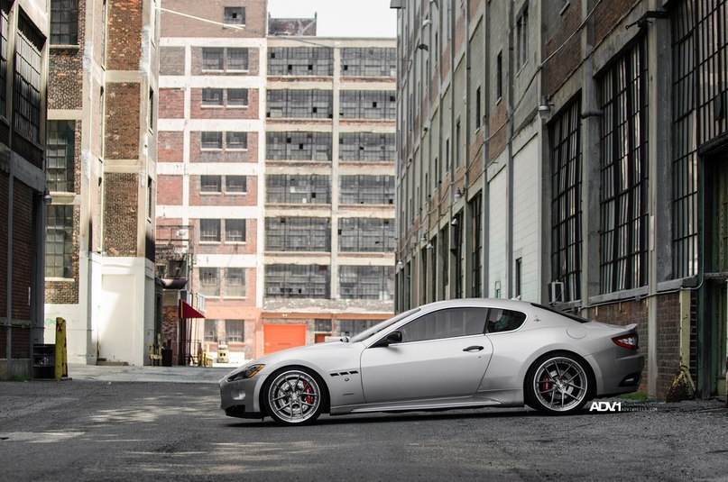 Maserati GranTurismo. - 3