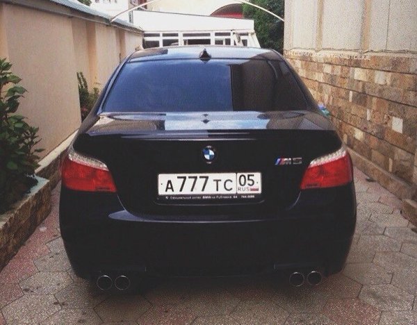 BMW M5 E60