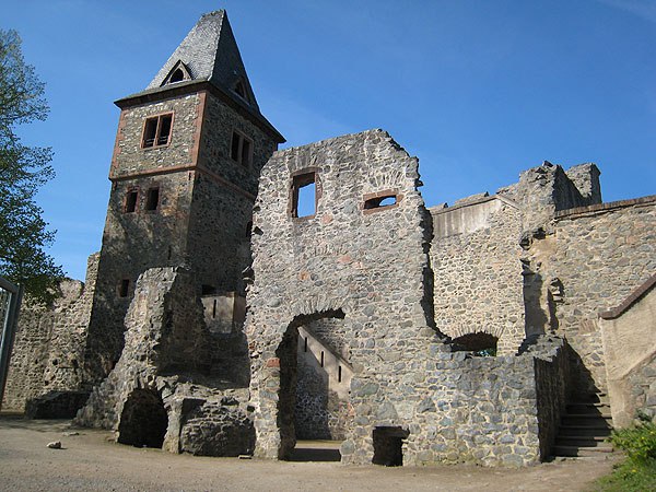   (Frankenstein Castle)       ,   ... - 2