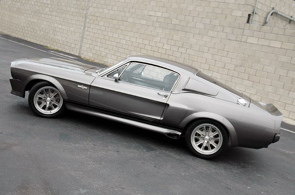 Ford Mustang Shelby GT500. - 6