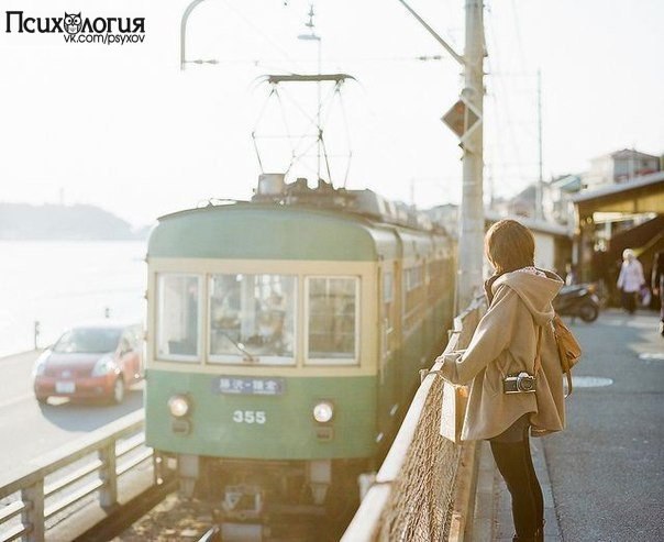 ЖИЗНЬ - БУМЕРАНГ.К тому ведется:Что отдаете, то и вернется.То, что посеешь - то и пожнешь,Ложью ...