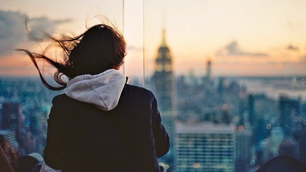 Никто не обязан относиться к нам так, как мы относимся к другим. Просто стоит это понять однажды и ...