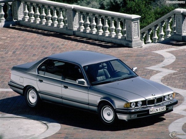 BMW 7 series E32