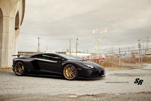 Lamborghini Aventador LP 700-4.: 6.5L V12: 700 .. : 690 : ... - 2