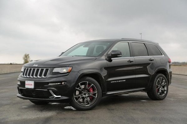 Jeep Grand Cherokee SRT8.6.4L V8Мощность: 468 л.с.Крутящий момент: 624 НмПривод: полныйМаксимальная ...