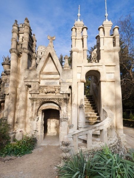    .    (Ferdinand Cheval Palace) ... - 4