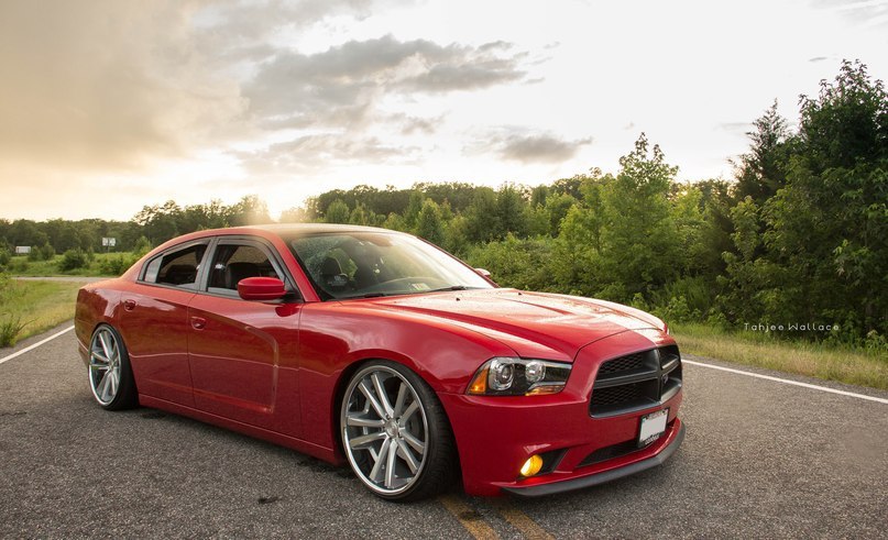 Dodge Charger R/T.