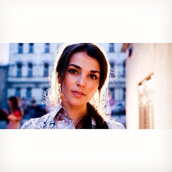 Не бойся, что не знаешь — бойся, что не учишься. Учителя только открывают двери, дальше Вы идете ...