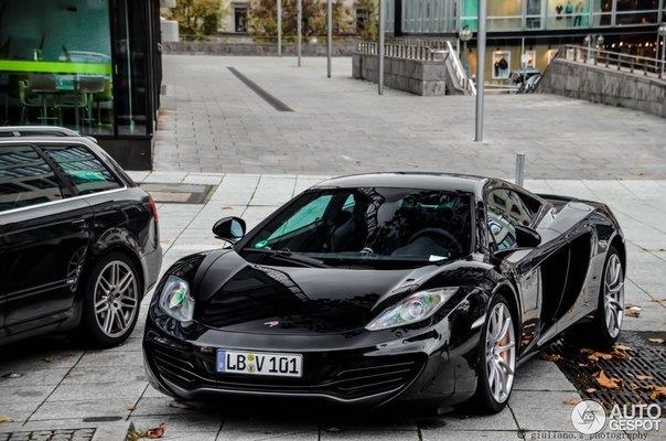 McLaren 12CMcLaren MP4-12C - 4