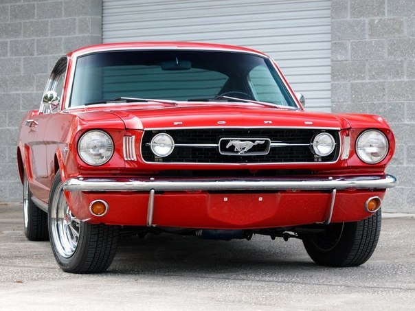 Ford Mustang Fastback, 1966.