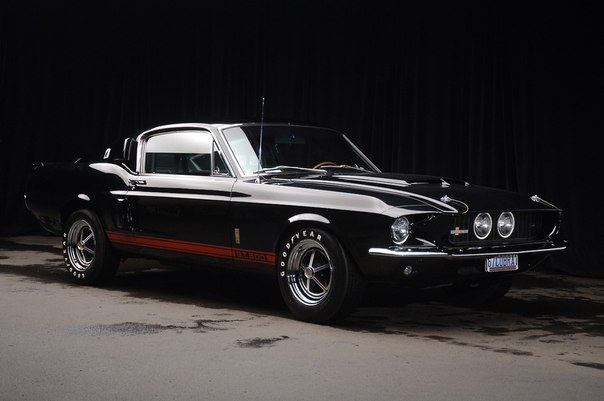 Shelby GT500.