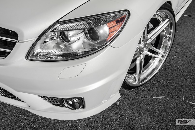 Mercedes-Benz CL 600. - 7