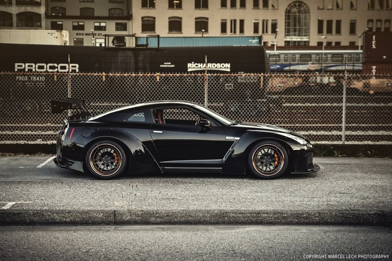 Black LibertyWalk Nissan R35 GTR - 7