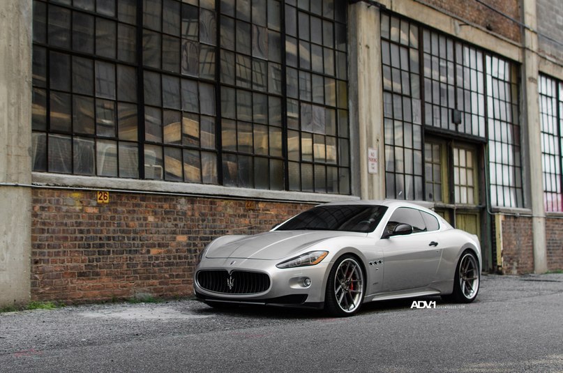 Maserati GranTurismo. - 4