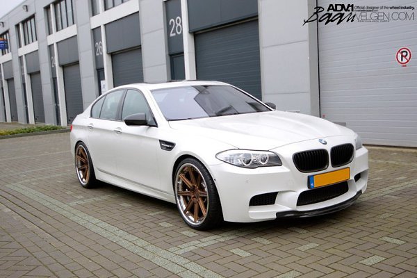 BMW F10 M5.