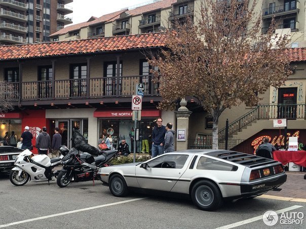 DeLorean DMC-12 - 3