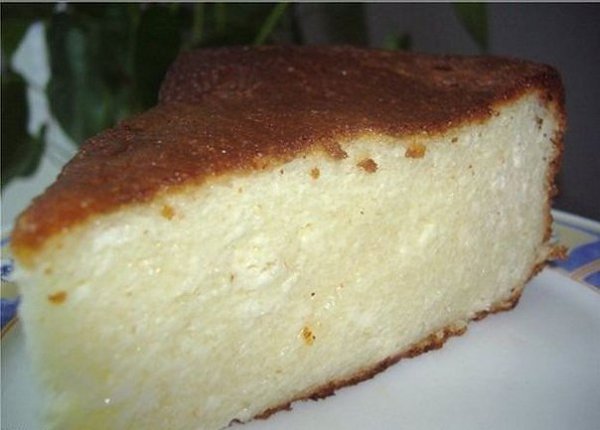 Самая простая и вкусная запеканка.Ингредиенты: Яйца — 3 шт.Сгущенное молоко не вареное — 1 ...