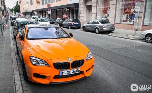 BMW M6 F13.: V8 4.4 twin turbo: 4.4 : 560 .. : 680 ... - 5