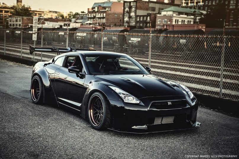 Black LibertyWalk Nissan R35 GTR - 8